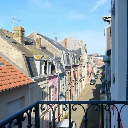 Juliette - Et Falaises En Famille